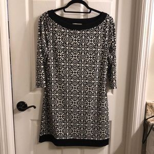 White House Black Market Tunic!